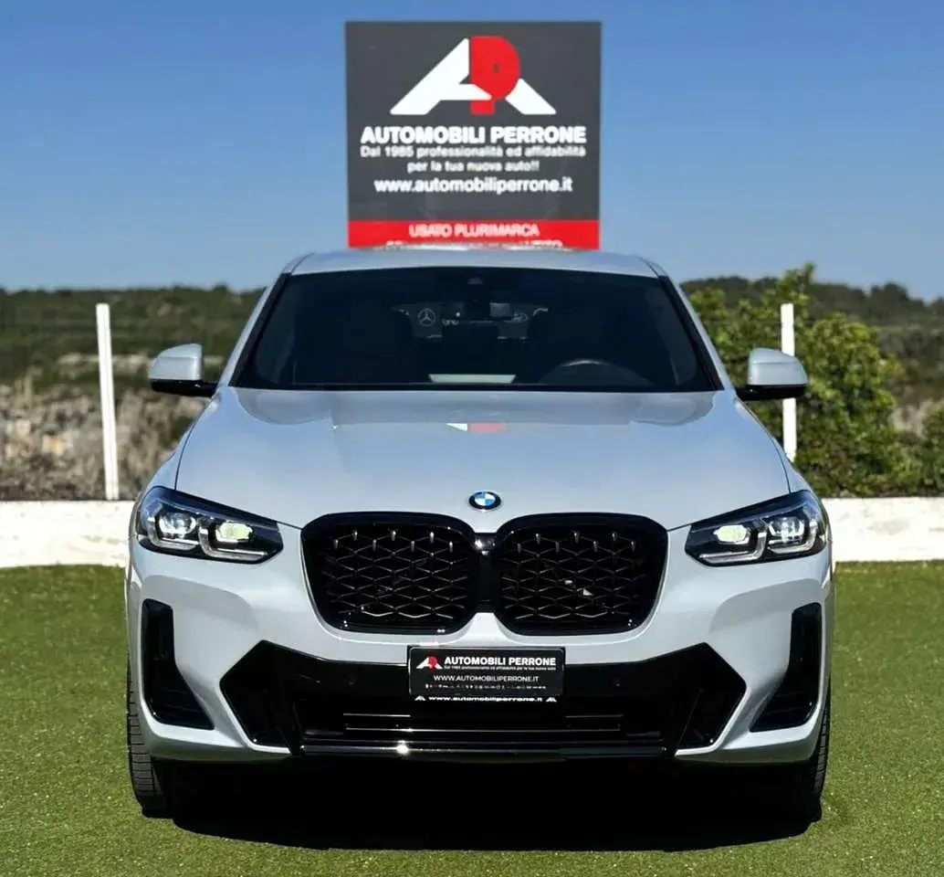 Usata BMW X4 M Sport 190 CV (139 kW) 2024 Brooklyn grey SUV