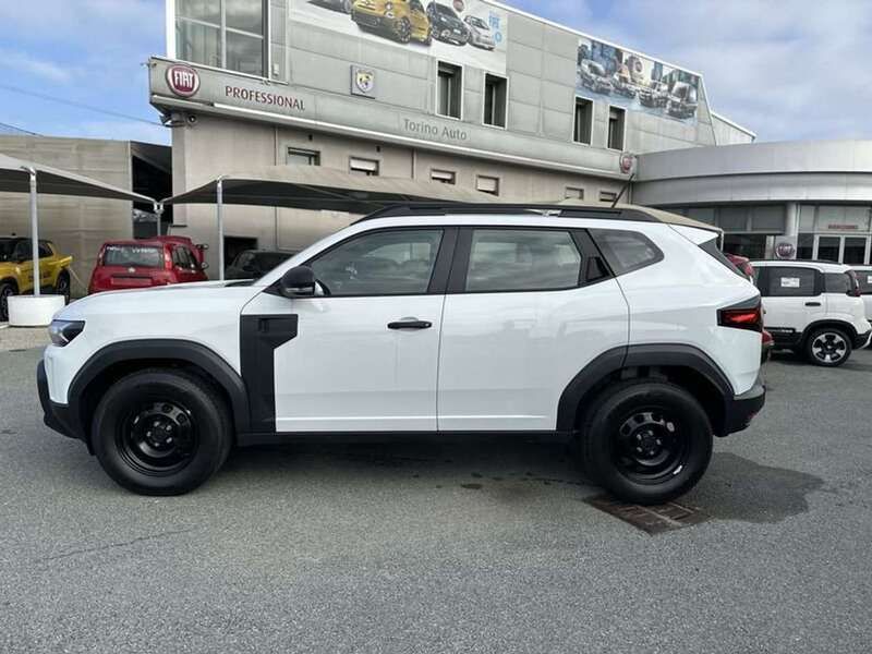 Usata Dacia Duster Essentiel 101 CV (74 kW) 2024 Bianco SUV
