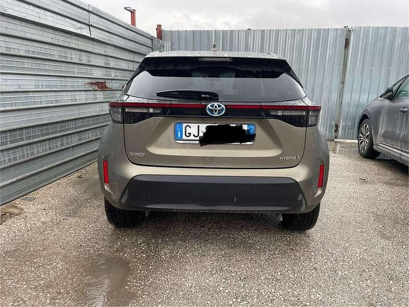 Usata Toyota Yaris Cross Trend 92 CV (67 kW) 2022 SUV