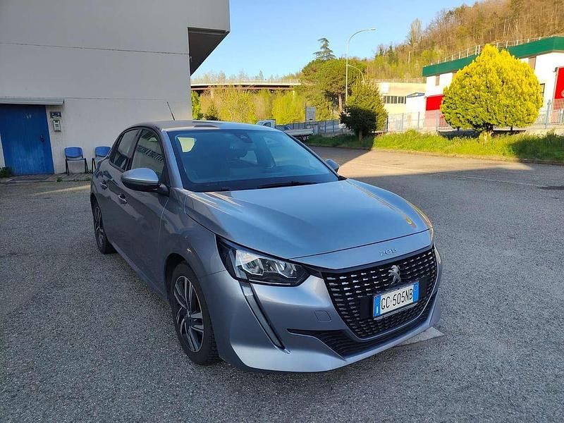 Usata Peugeot 208 Allure 101 CV (74 kW) 2020 Grigio Utilitaria