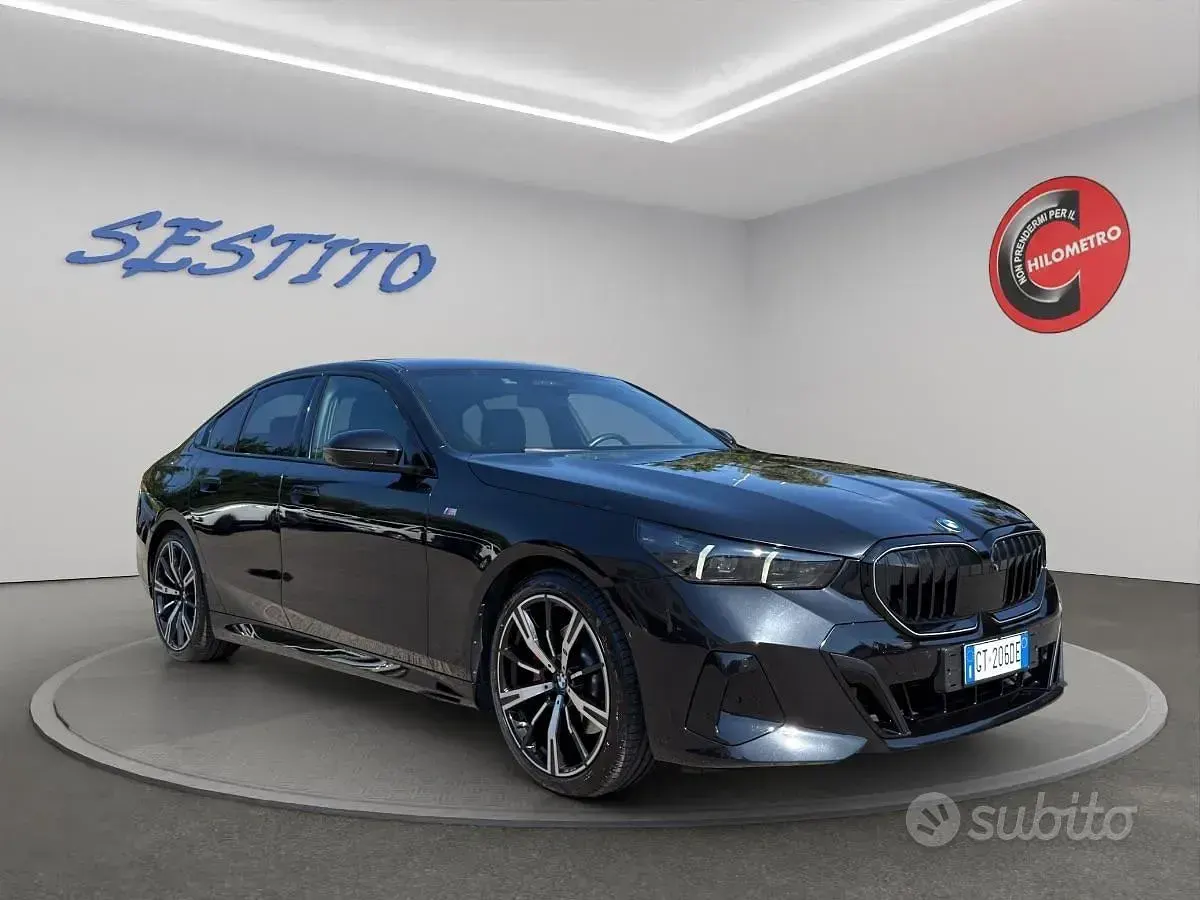 Usata BMW 520 M Sport 196 CV (144 kW) 2024 Nero Berlina
