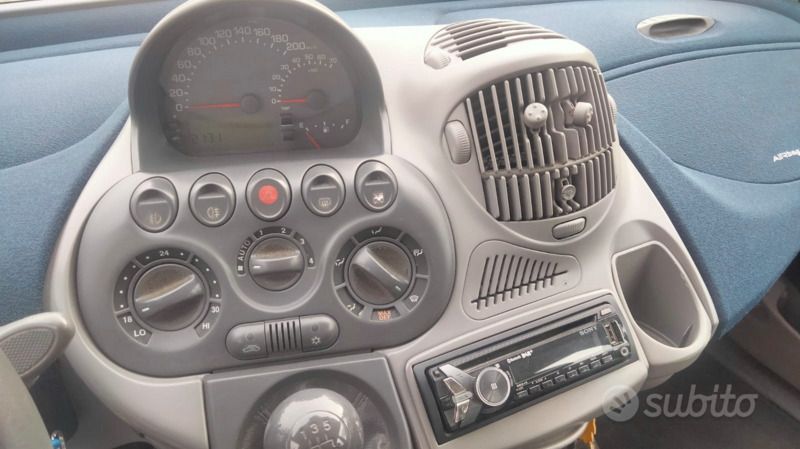 Usata Fiat Multipla 116 CV (85 kW) 2006 Grigio Monovolume