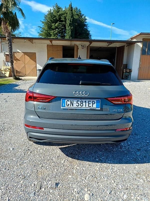 Usata Audi Q3 Advanced 200 CV (147 kW) 2021 Grigio SUV