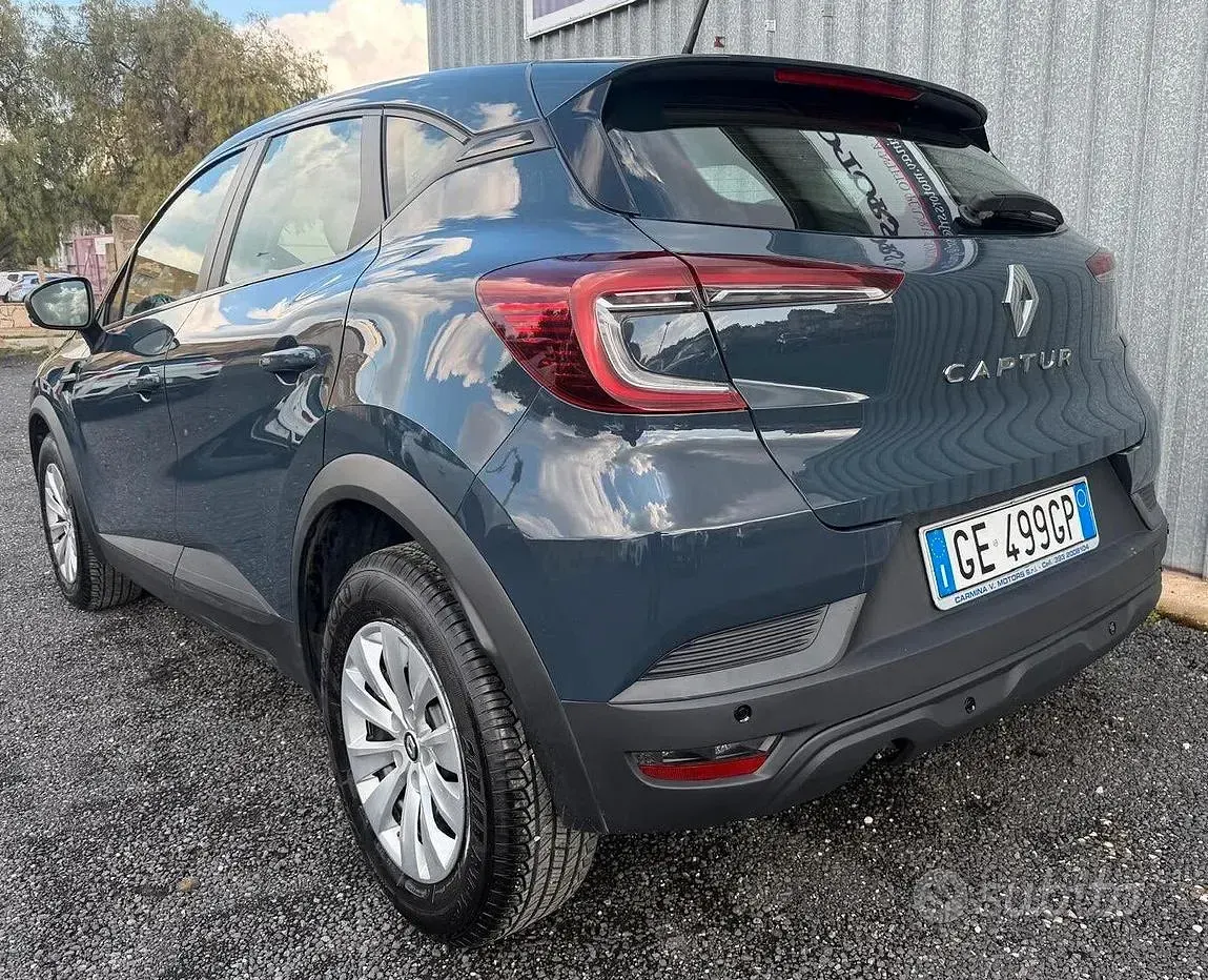 Usata Renault Captur 95 CV (69 kW) 2021 Blu SUV