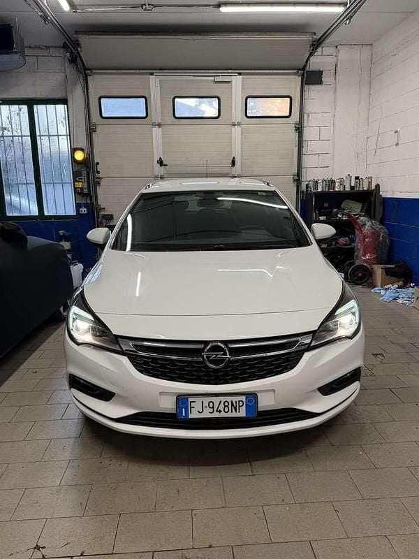 Usata Opel Astra Innovation 110 CV (80 kW) 2017 Other Station wagon