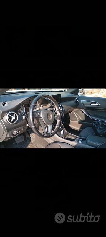 Usata Mercedes A180 109 CV (80 kW) 2013 Bianco Berlina