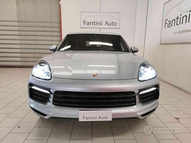 Usata Porsche Cayenne 2020 Grigio SUV