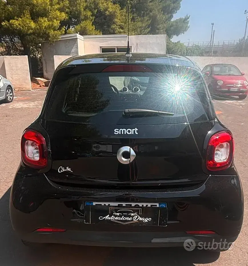 Usata Smart ForFour Passion 71 CV (52 kW) 2019 Nero Utilitaria