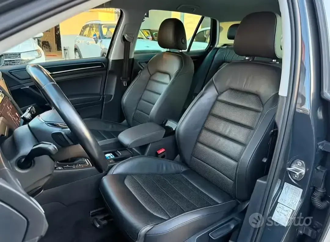 Usata VW Golf VII 150 CV (110 kW) 2019 Grigio Berlina