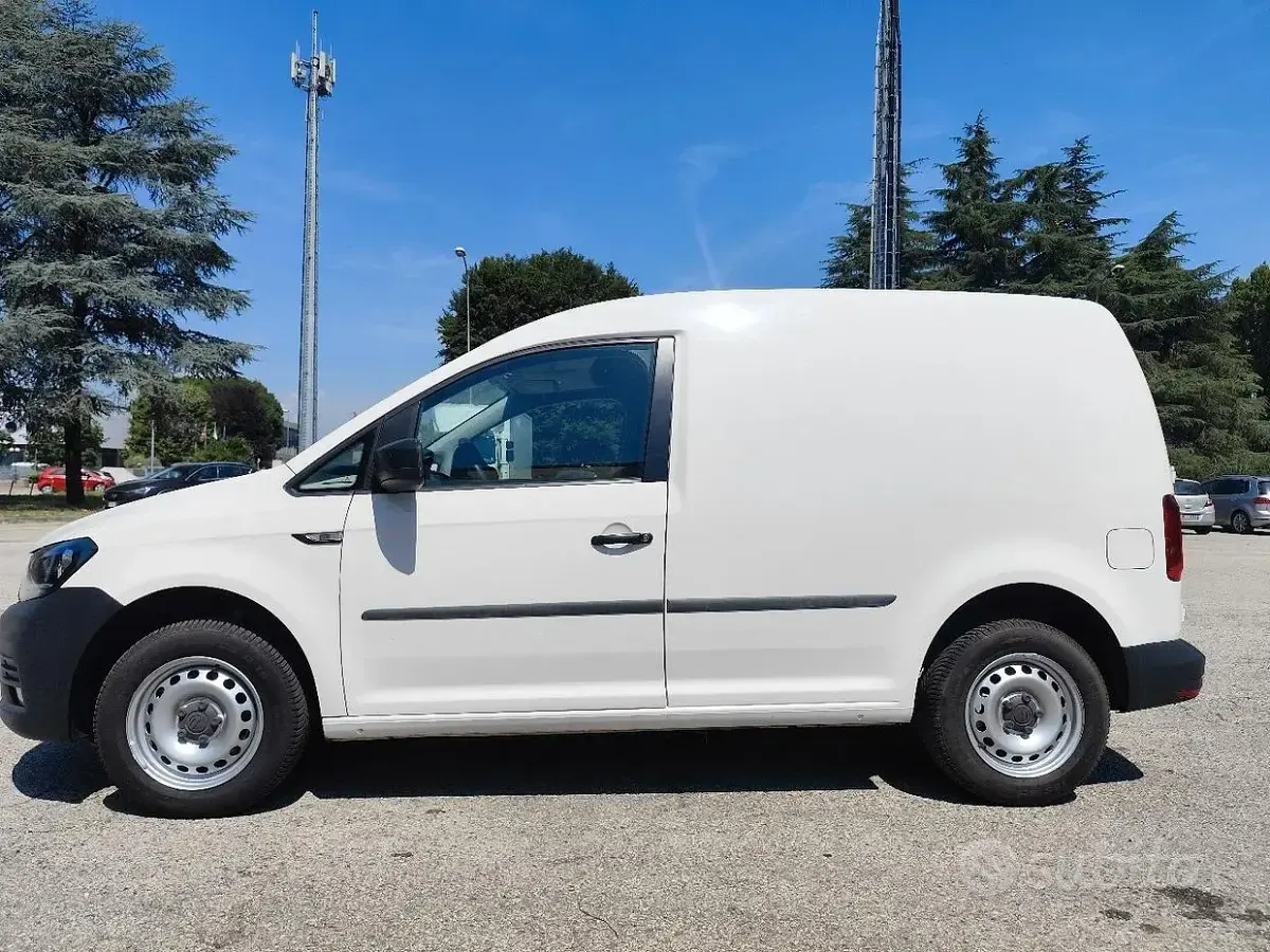 Usata VW Caddy 2020 Bianco Monovolume