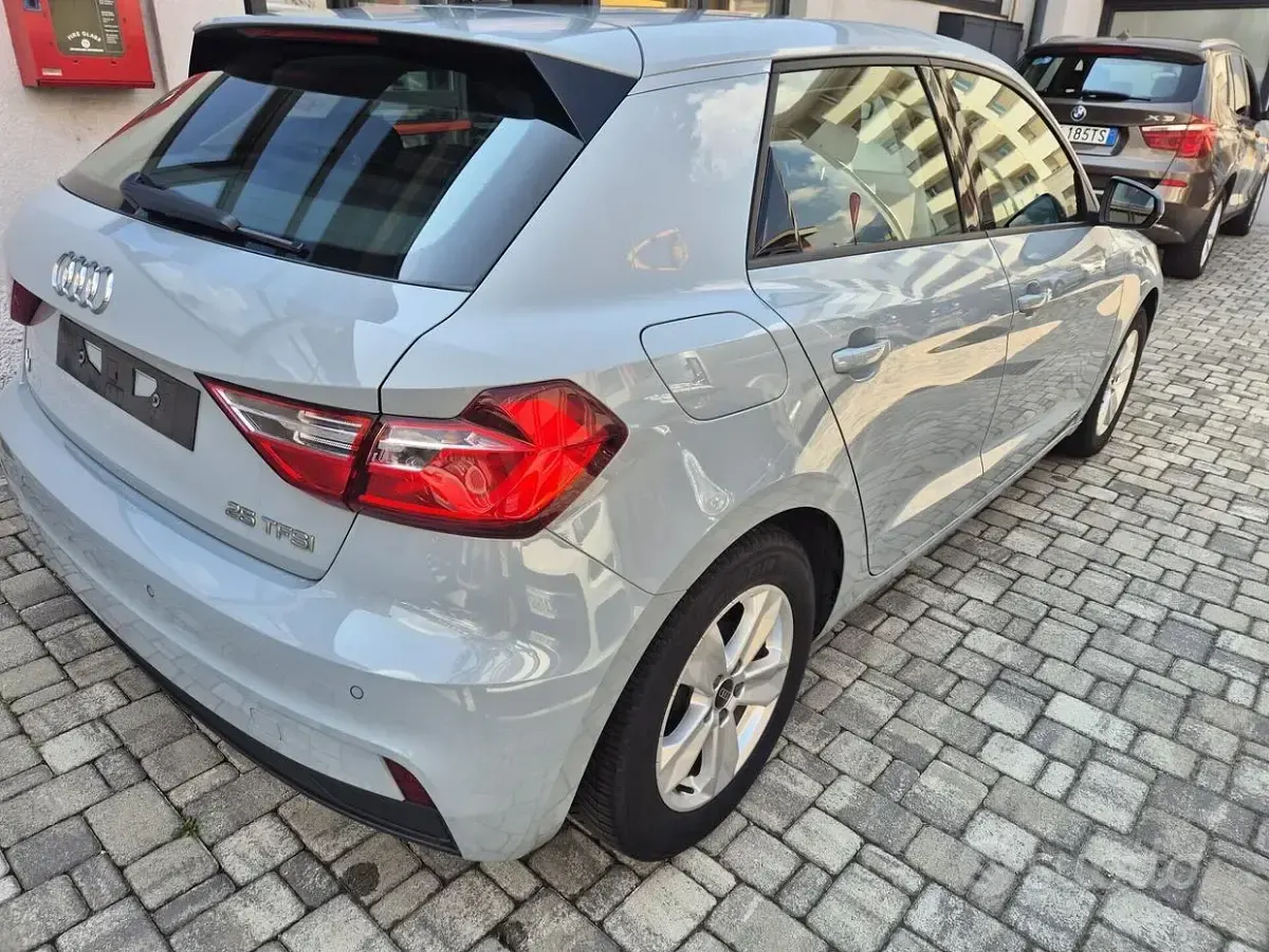 Usata Audi A1 95 CV (69 kW) 2021 Grigio SUV