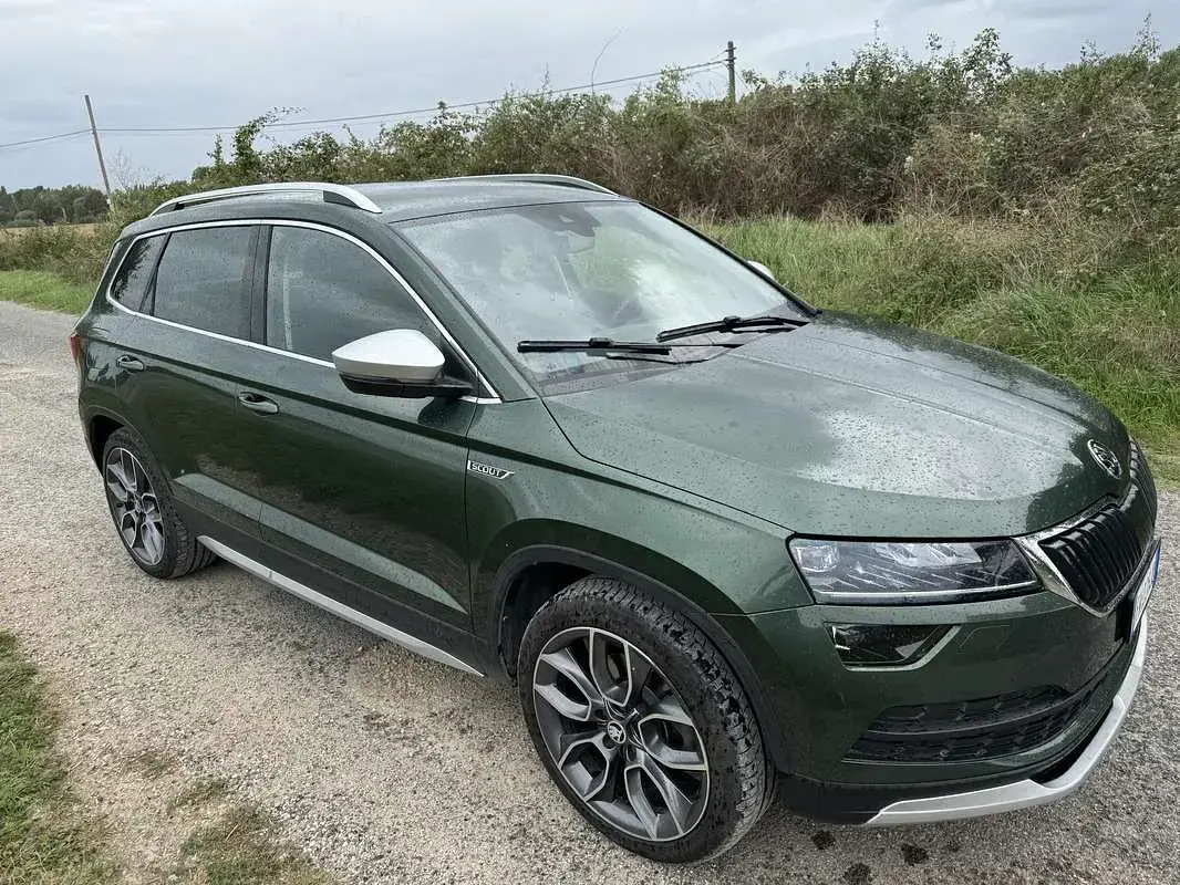 Usata Skoda Karoq Executive 150 CV (110 kW) 2019 Verde SUV