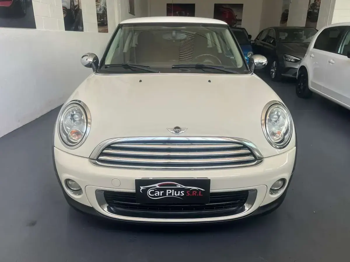 Usata Mini ONE 75 CV (55 kW) 2011 Bianco Utilitaria