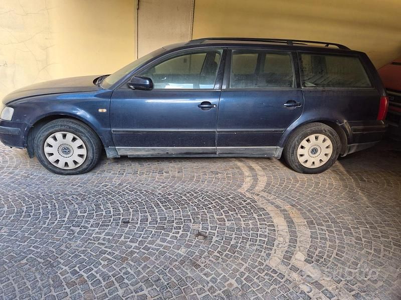 Usata VW Passat 1997 Blu Station wagon