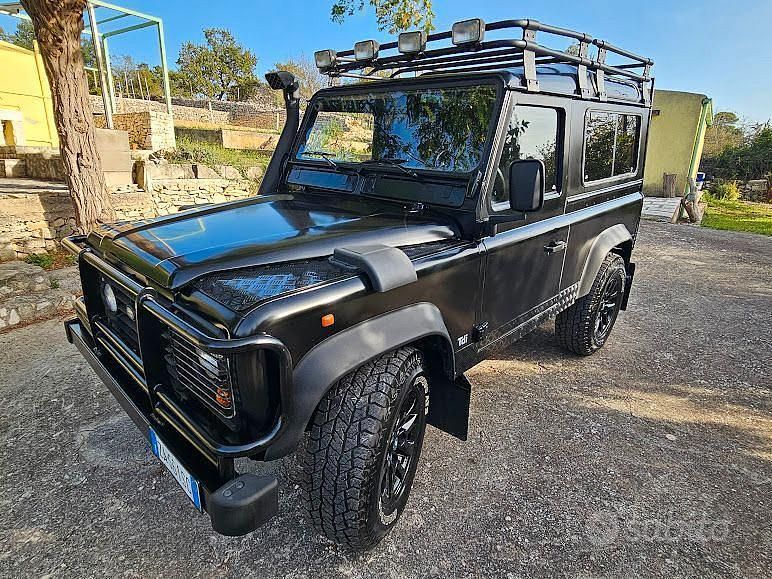 Usata Land Rover Defender 2021 Nero SUV
