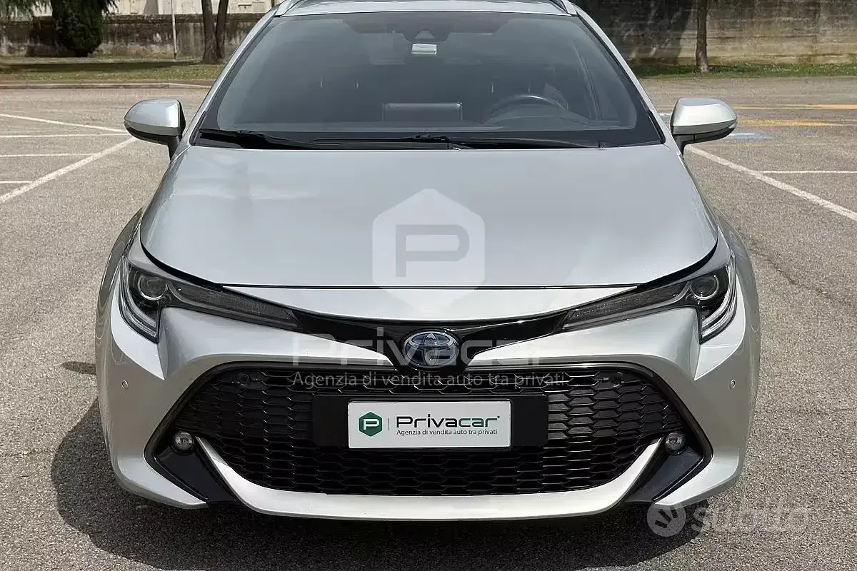 Usata Toyota Corolla Style 98 CV (72 kW) 2019 Grigio Station wagon