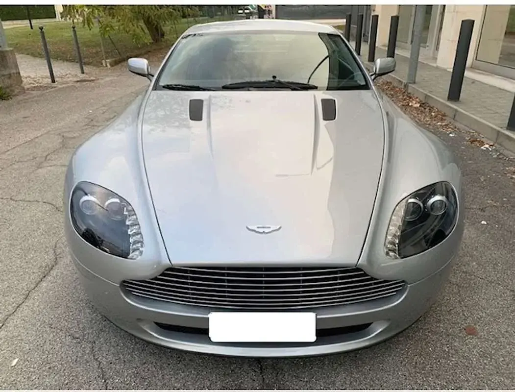 Usata Aston Martin Vantage 385 CV (283 kW) 2008 Argento Coupé