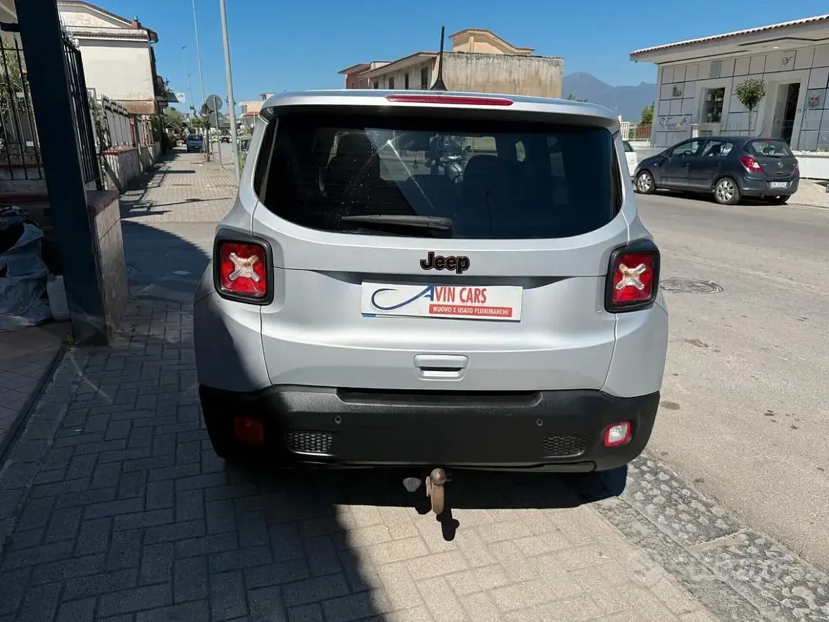 Usata Jeep Renegade Limited 120 CV (88 kW) 2020 Grigio SUV
