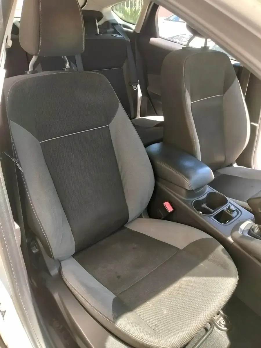 Usata Ford Focus 115 CV (84 kW) 2012 Bianco Berlina