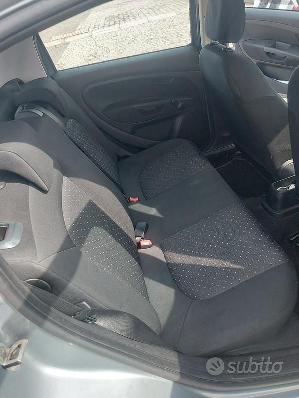 Usata Fiat Punto Classica 65 CV (47 kW) 2009 Grigio Utilitaria