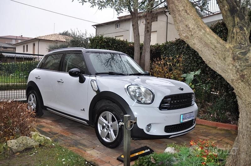 Usata Mini Cooper D Countryman 111 CV (81 kW) 2014 Bianco SUV