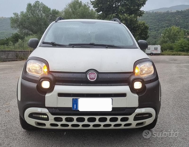 Bianco Usata 2017 Fiat Panda Cross Cross Due volumi | 9990 € (Ottimo prezzo) - Immagine 1/4