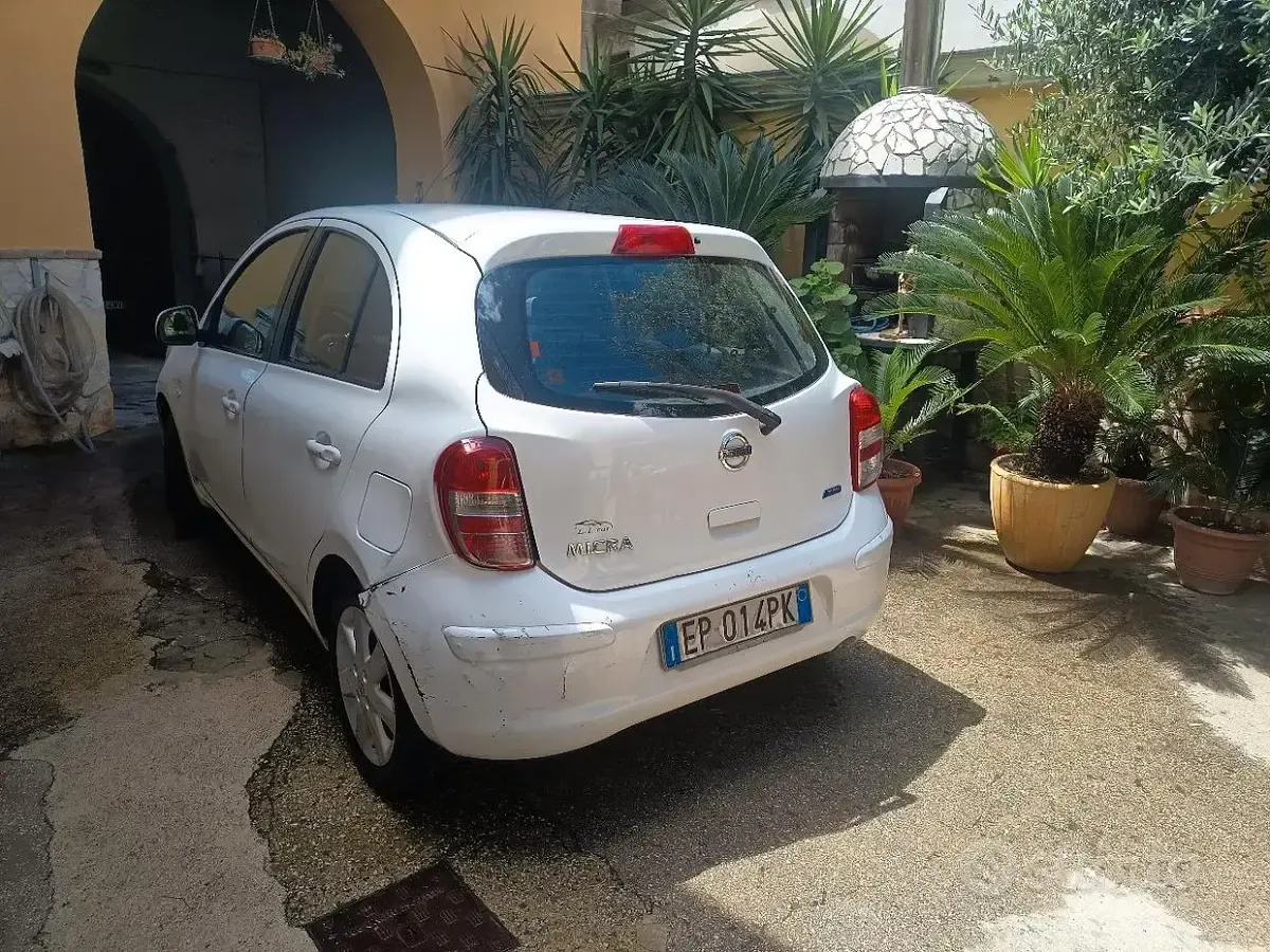 Usata Nissan Micra 80 CV (58 kW) 2012 Bianco Utilitaria
