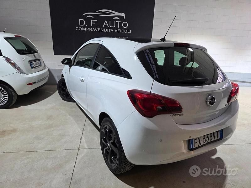 Usata Opel Corsa 90 CV (66 kW) 2019 Bianco Utilitaria