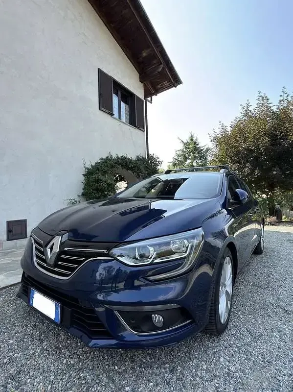 Usata Renault Mégane GrandTour Bose Edition 110 CV (80 kW) 2018 Blu/azzurro Station wagon