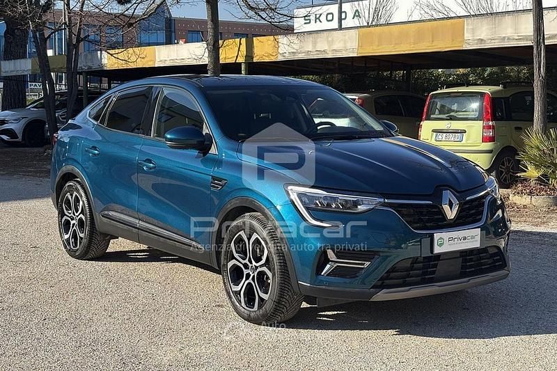 Usata Renault Arkana Intens 145 CV (106 kW) 2022 Blu SUV