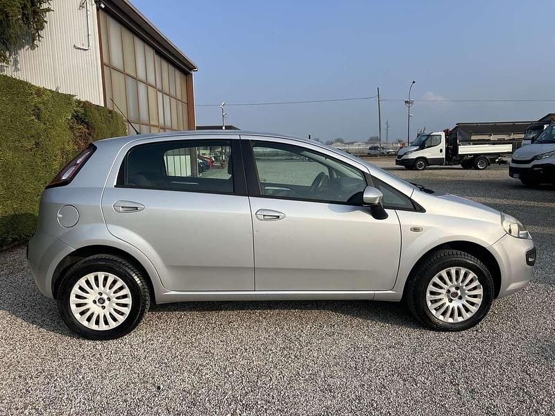 Usata Fiat Punto Evo Dynamic 69 CV (50 kW) 2010 Argento Utilitaria