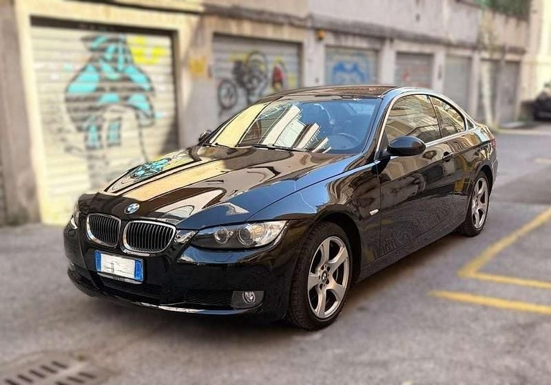 Usata BMW 325 218 CV (160 kW) 2008 Nero Coupé