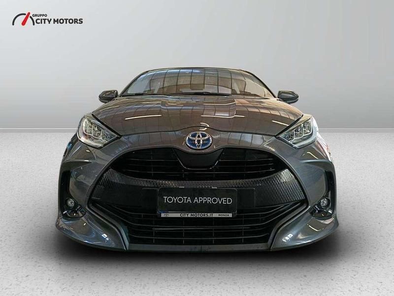 Usata Toyota Yaris Hybrid Trend 116 CV (85 kW) 2023 Amaranto Berlina