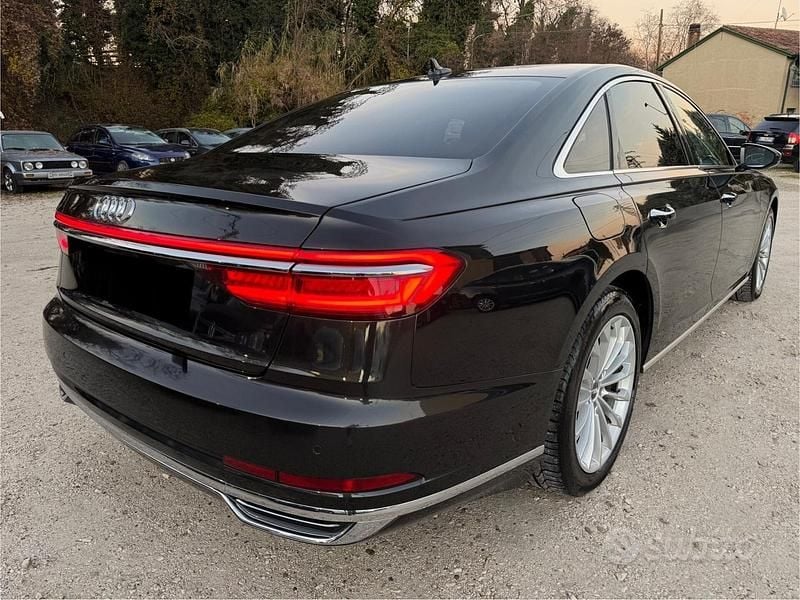 Usata Audi A8 286 CV (210 kW) 2020 Nero Berlina