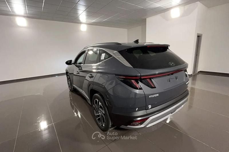 Nuova Hyundai Tucson 179 CV (131 kW) 2026 Gray SUV