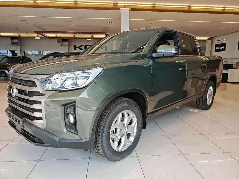 Nuova Ssangyong (KGM) Rexton 201 CV (147 kW) 2025 Verde metallizzato SUV