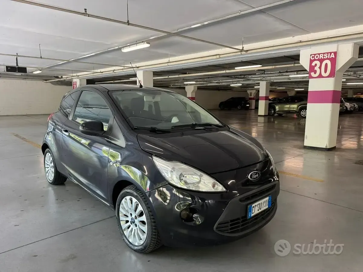 Usata Ford Ka 75 CV (55 kW) 2014 Bianco Utilitaria