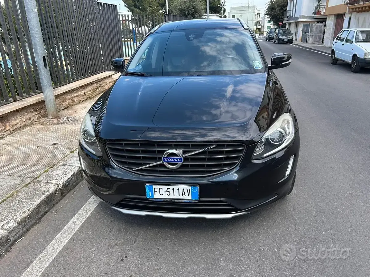 Usata Volvo XC60 190 CV (139 kW) 2016 Nero SUV