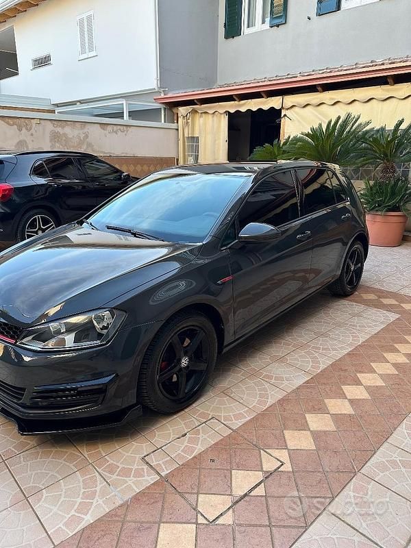Usata VW Golf VII 90 CV (66 kW) 2014 Berlina