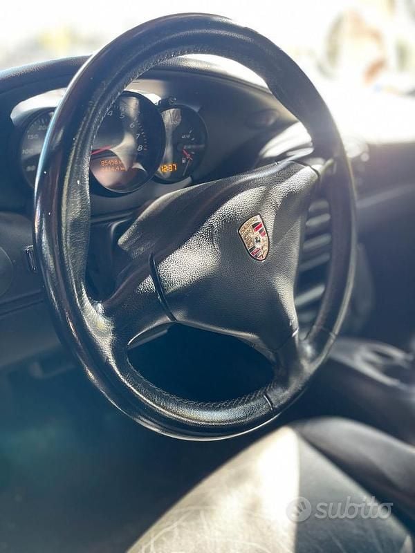 Gebraucht Porsche Boxster 204 PS (150 kW) 2002 Grau Cabrio