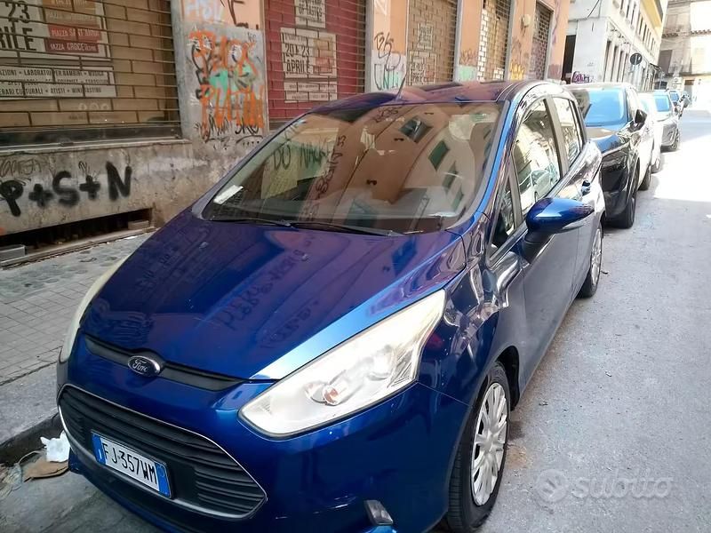 Usata Ford B-MAX Business Edition 75 CV (55 kW) 2017 Blu Monovolume