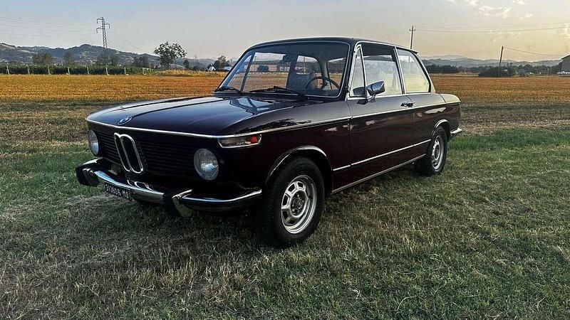 Begagnad BMW 2002 101 HK (74 kW) 1973 Röd Sedan