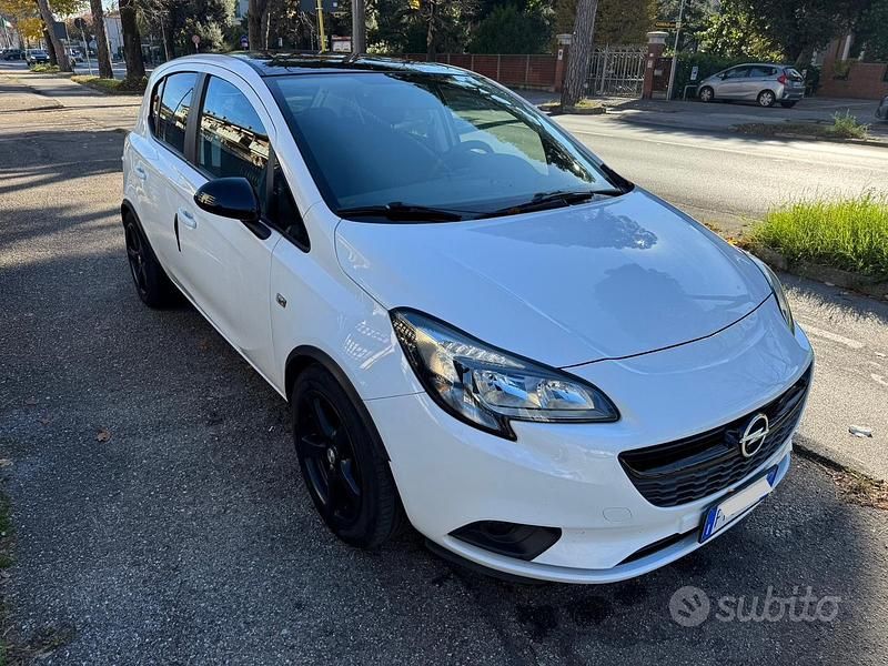 Usata Opel Corsa 90 CV (66 kW) 2019 Bianco Berlina