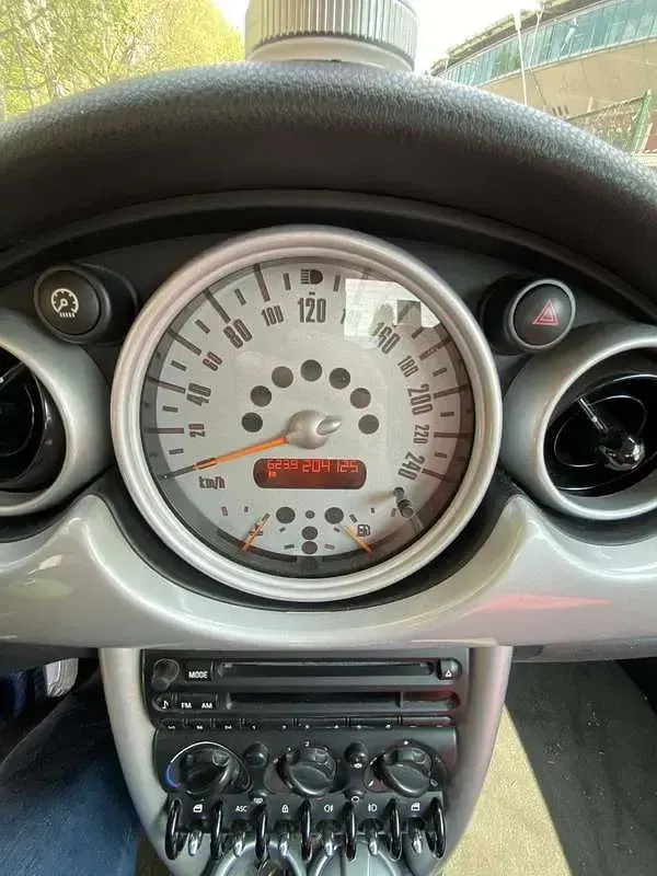 Usata Mini Cooper 116 CV (85 kW) 2003 Utilitaria