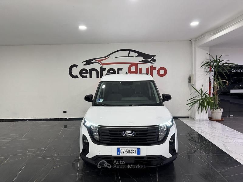Usata Ford Tourneo Courier Titanium 125 CV (91 kW) 2024 Other Monovolume