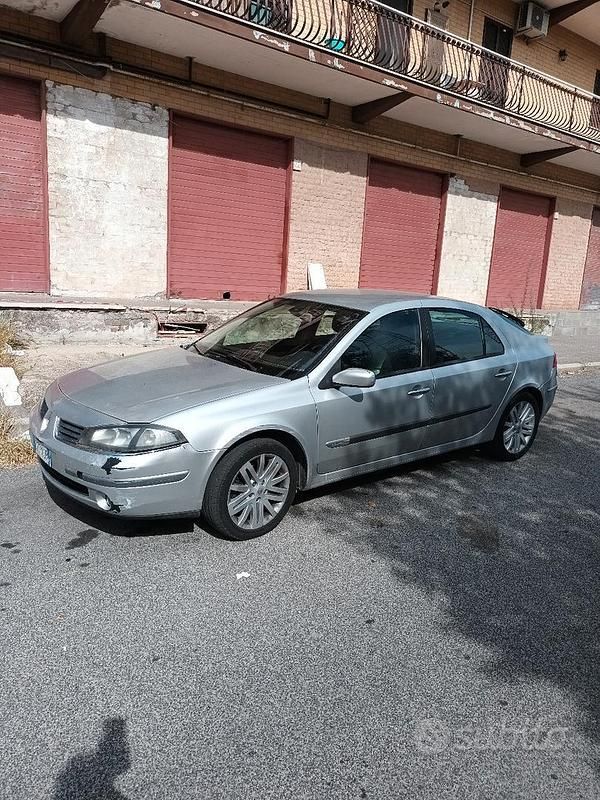Usata Renault Laguna II 120 CV (88 kW) 2005 Grigio Berlina