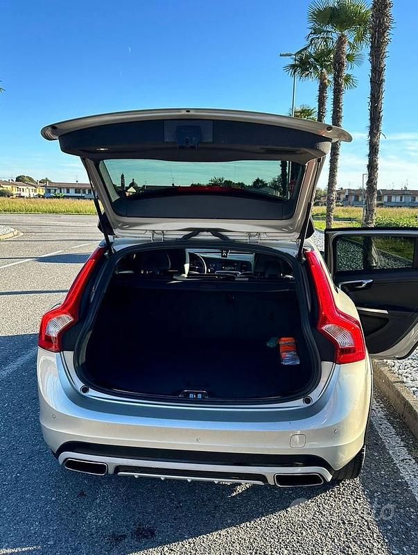 Usata Volvo V60 CC 2017 Station wagon