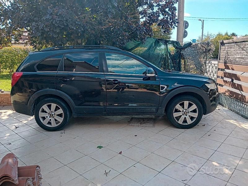 Usata 2008 Chevrolet Captiva SUV | 2200 € (Buon prezzo) - Immagine 1/1
