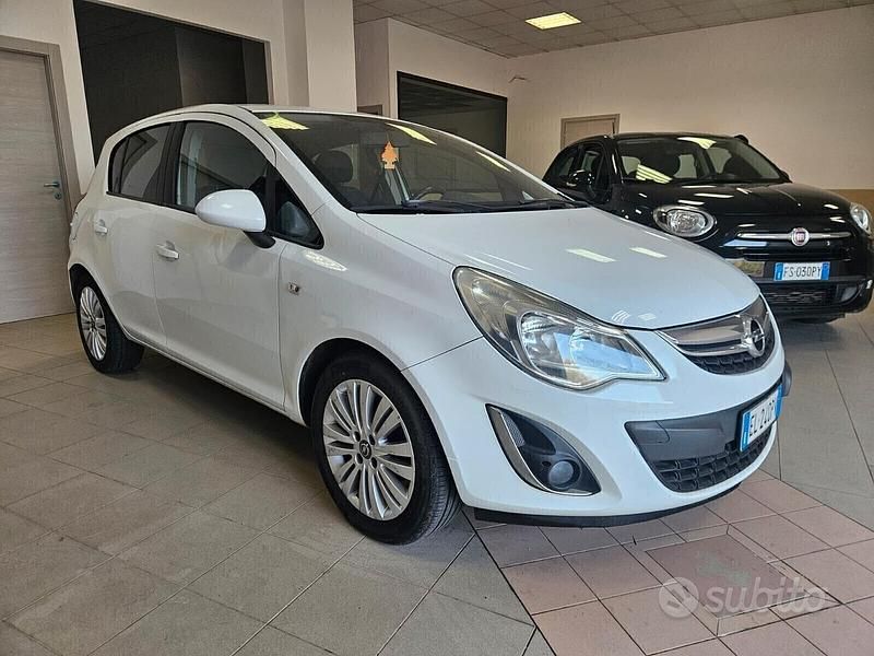 Usata Opel Corsa 85 CV (62 kW) 2012 Bianco Utilitaria