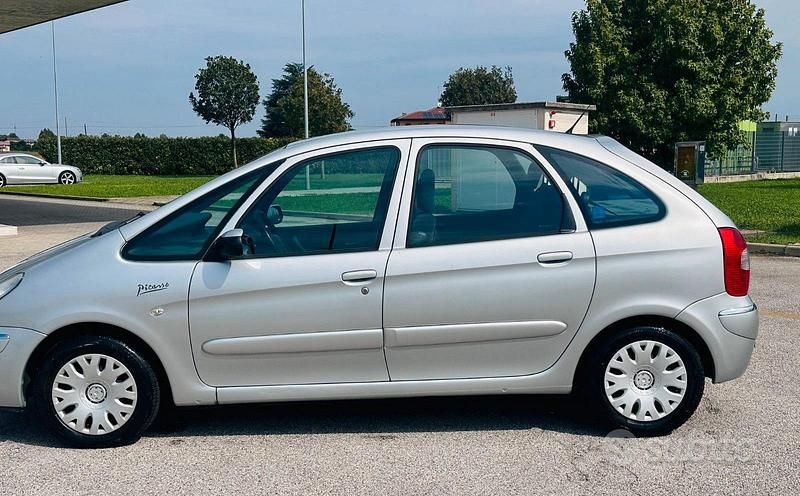 Usata Citroën Xsara 90 CV (66 kW) 2009 Grigio Monovolume